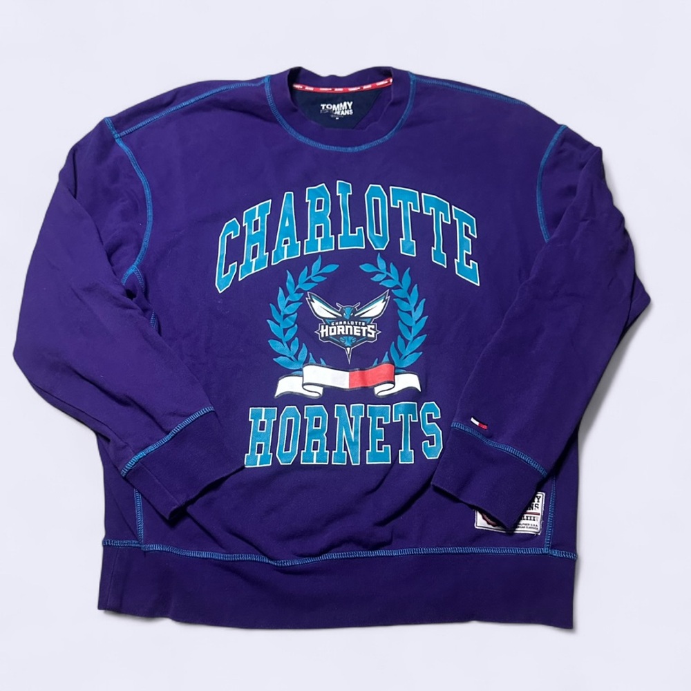 Charlotte Hornets NBA Tommy Jeans Crewneck